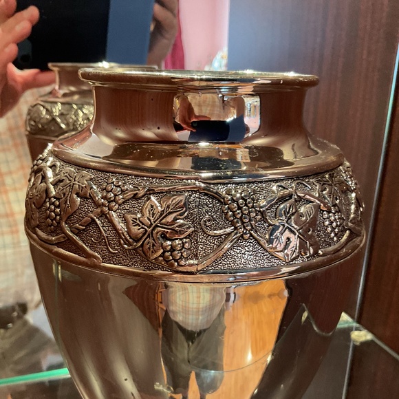 Burton & Burton Ornate Vase Antique Finish Grape Leaves Imprints 9" Heigh - Picture 5 of 7